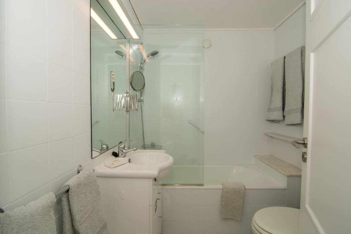 Cliff View Iii - Sea View + Pool + Wifi Appartement Funchal (Madeira)